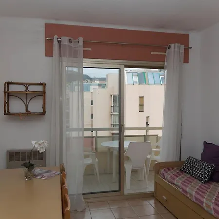 T2 4 Personnes Proche Avec Parking - Fr-1-803-61 Apartment *