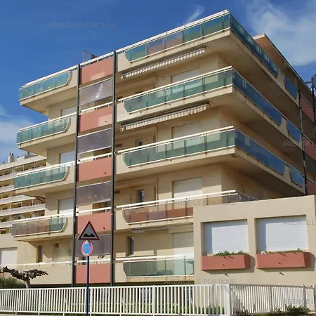 Le Lavandou, T2 - 4 Personnes, Vue Mer, Accès Direct à La - Fr-1-803-61 Appartement Le Lavandou