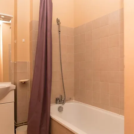 Le Lavandou, T2 - 4 Personnes, Vue Mer, Accès Direct à La - Fr-1-803-61 * Le Lavandou